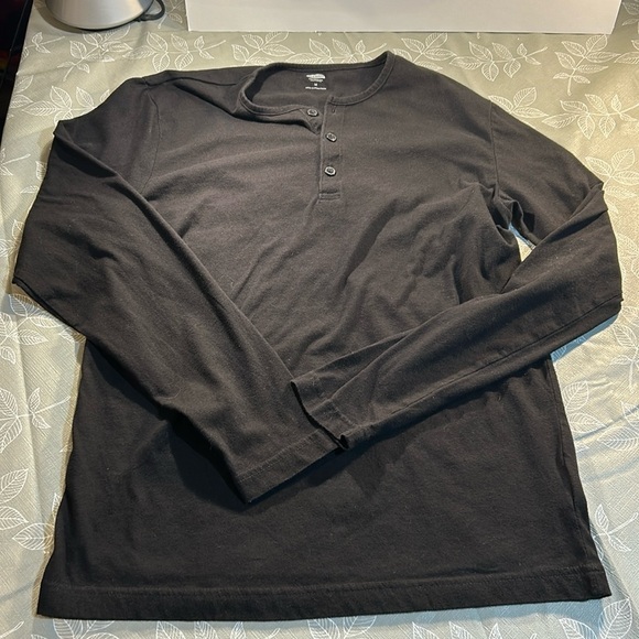 Men’s Old Navy Long Sleeve T-Shirt. - Picture 1 of 4